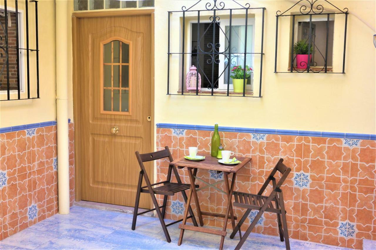 Apartamento Barhelo Málaga Exterior foto